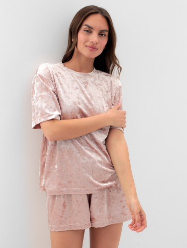 Костюм женский (футболка и шорты) KAFTAN 