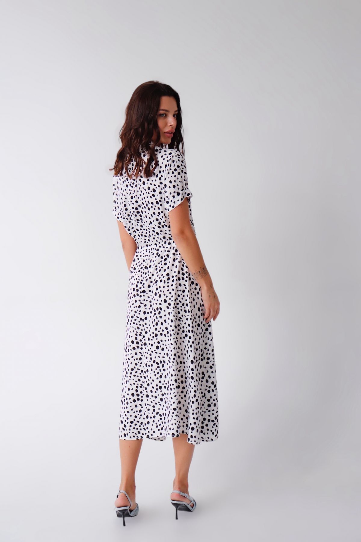 13636 Платье белое с принтом (остаток: 52-54)