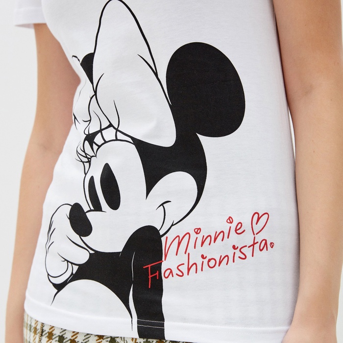Футболка Minnie Fashionista Минни Маус, белая, размер 42