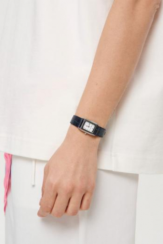 TAK DIVNO 614.01 «don't be late»