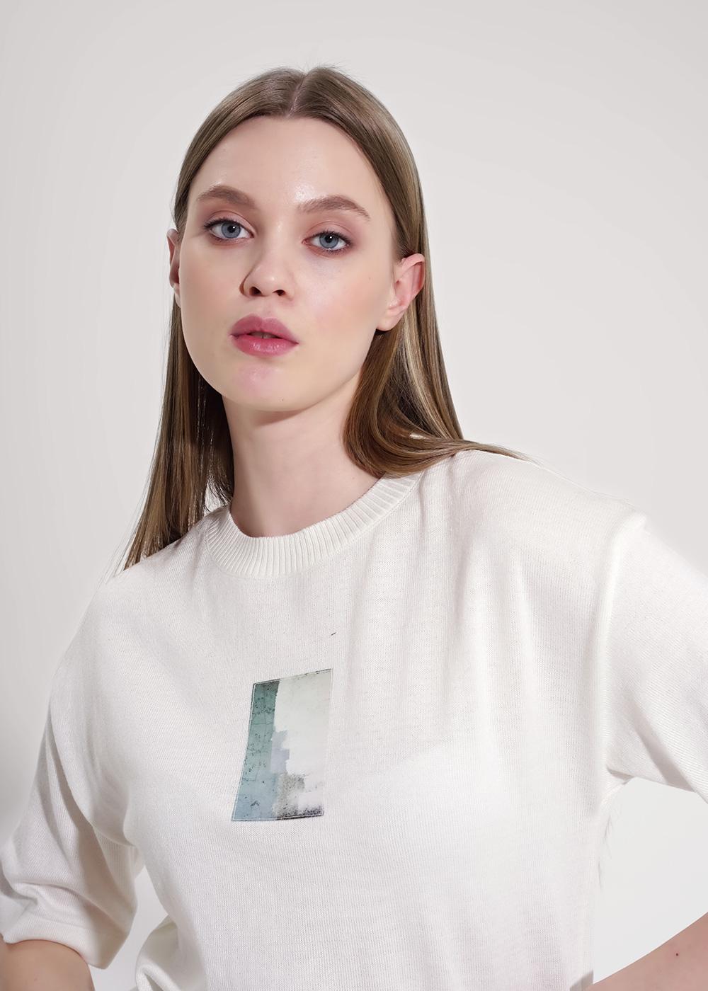 Ст.цена 875р CLE 254004ха _2 Джемпер женский 254004ха _2 молочный