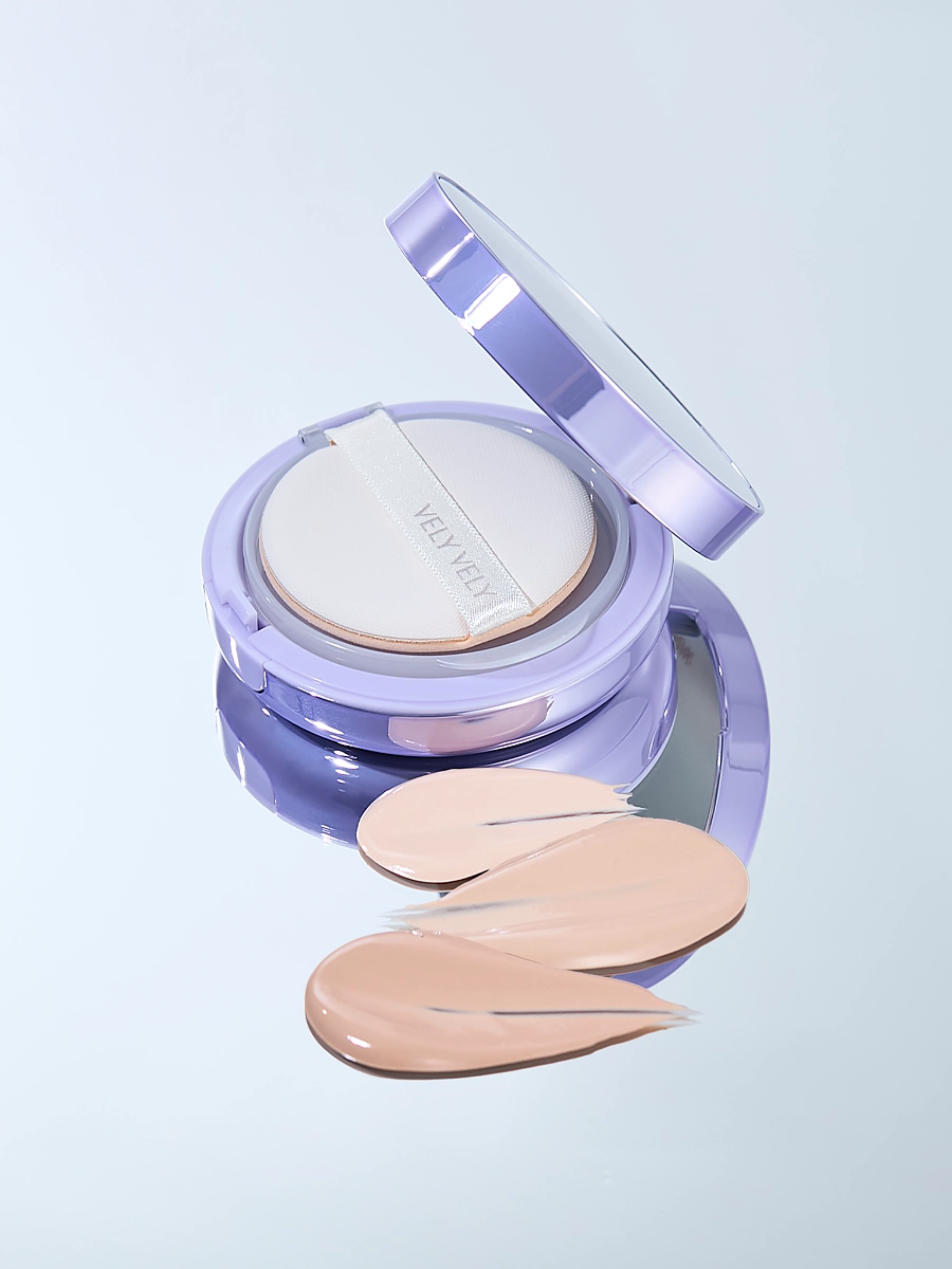 Увлажняющий кушон с сияющим финишем – 21 светлый Aura Glow Cushion – 21 Light 15 гр