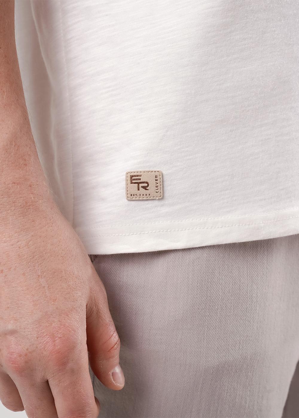 Ст.цена 849р CLE 550351/30о_п Футболка мужская 550351/30о_п молочный