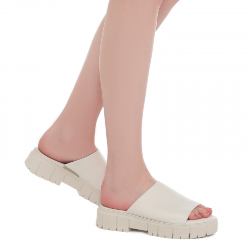Женские шлепанцы TAMARIS NELL 3395168, молочно-белый