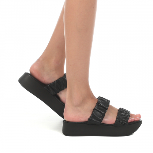 Женские шлепанцы TAMARIS FONNY 3222824, черный