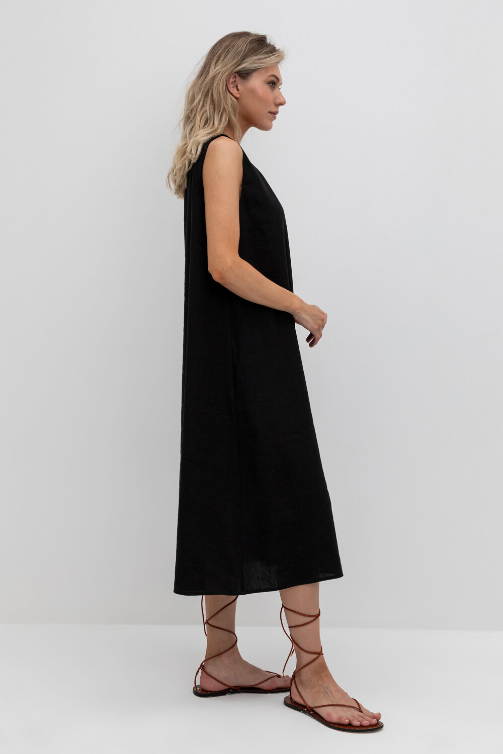 ст. цена4543руб.! VERY NEAT Сарафан ЕТ 50003черный