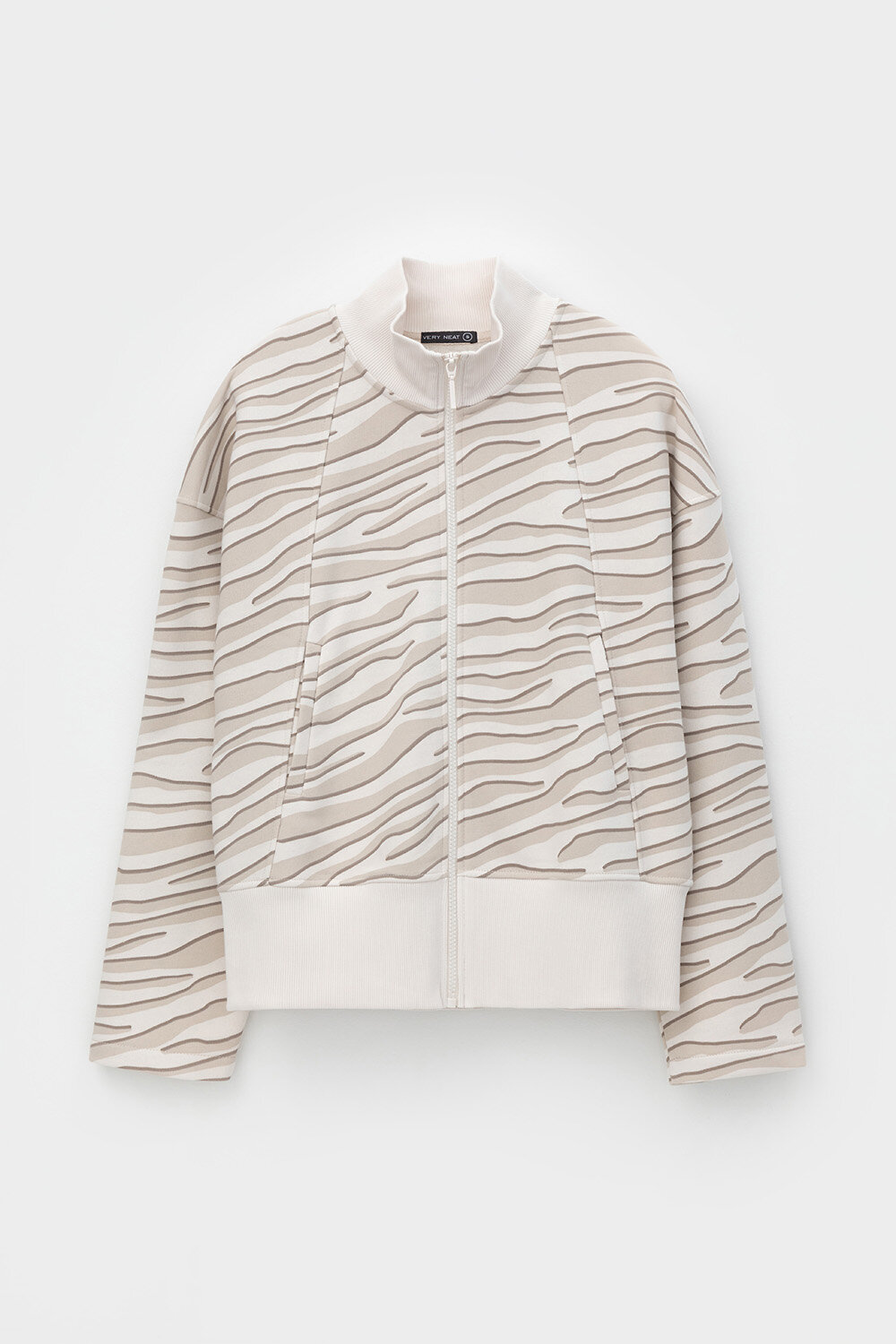 ст. цена3717руб.! VERY NEAT Жакет ЕВТ 3207матовый беж, 3Д зебра