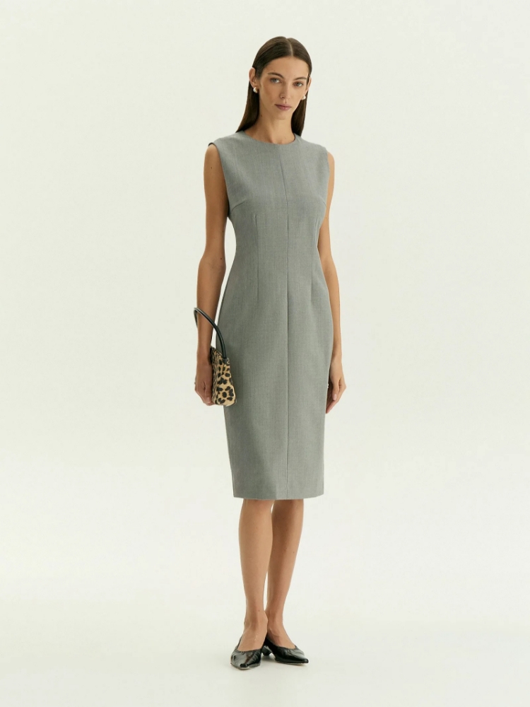 Платье-футляр миди ,
58% полиэстер, 21% шерсть, 18% вискоза, 3% эластан ,