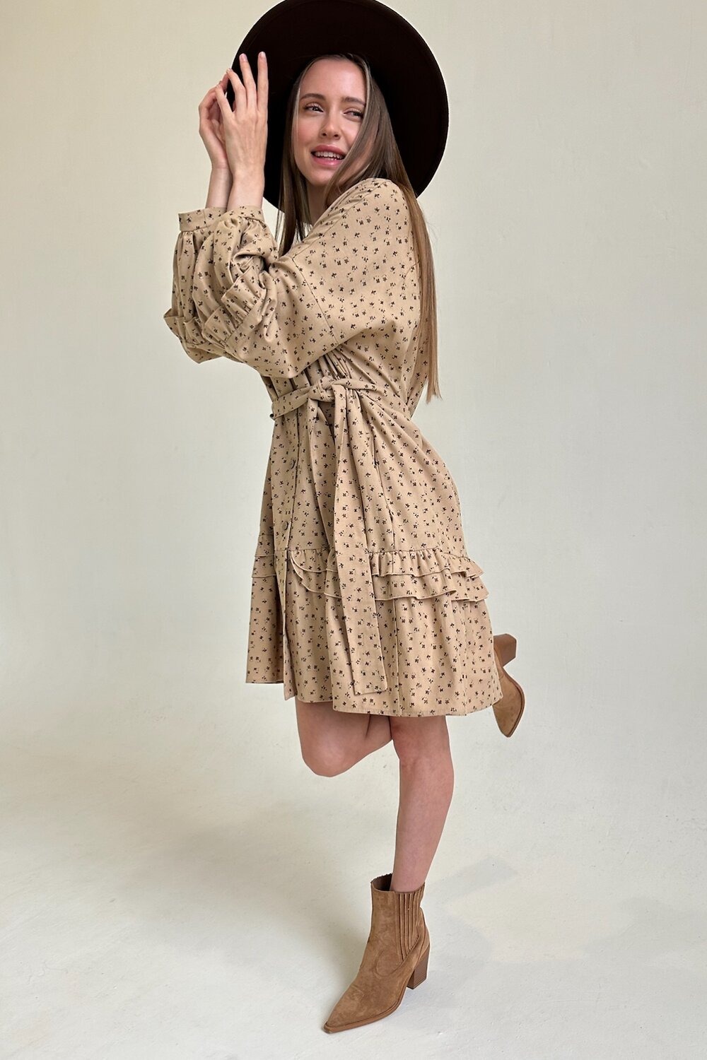 Ст.цена 3900р. 472256 RISE Платье COSY076/01 Бежевый, бордовый