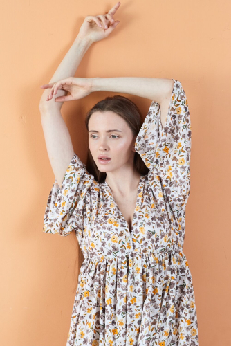 Ст.цена 2640р. 415703 RISE Платье FLOWER030/04 Белый, коричневый