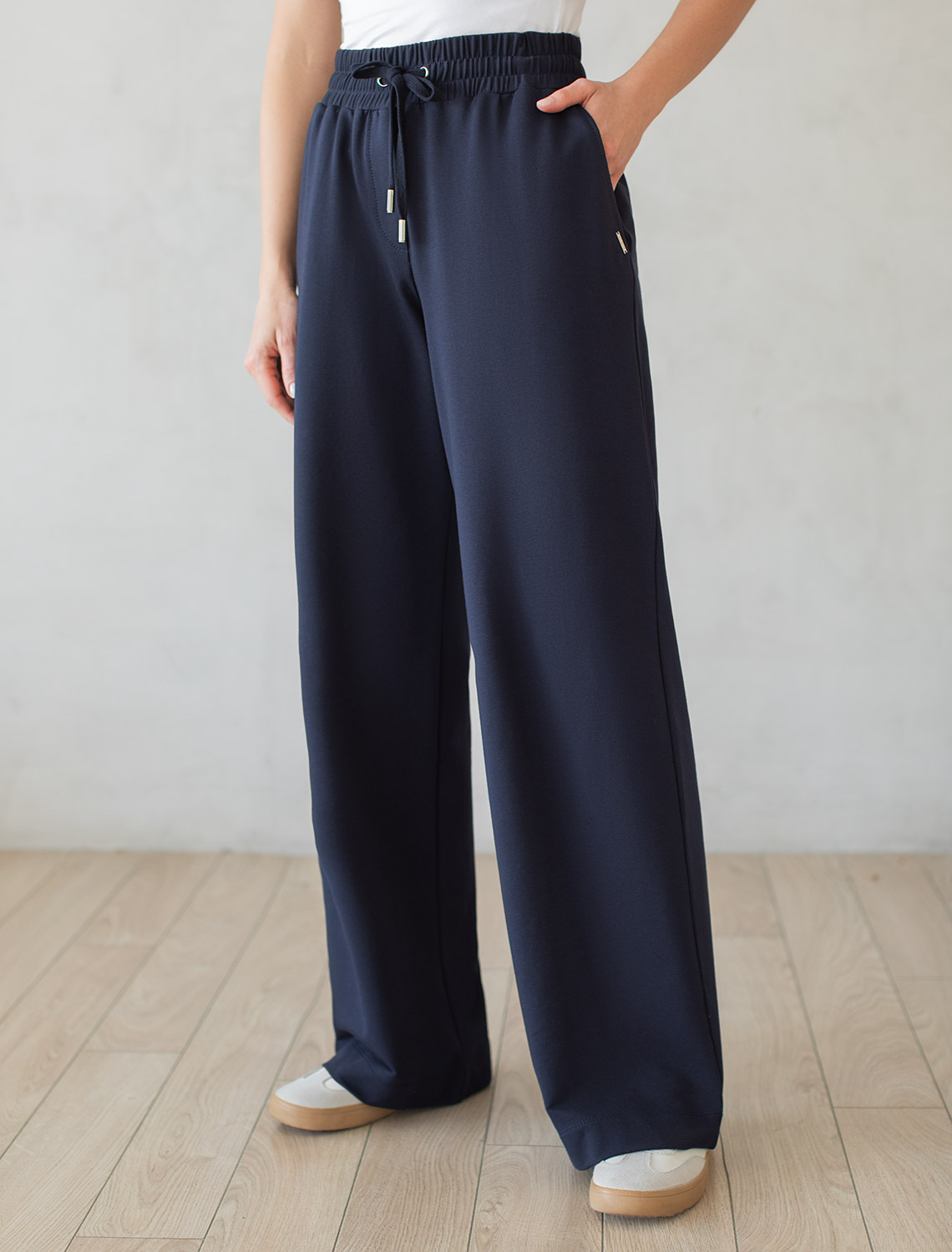 Прямые брюки из тонкого премиального футера с эластаном