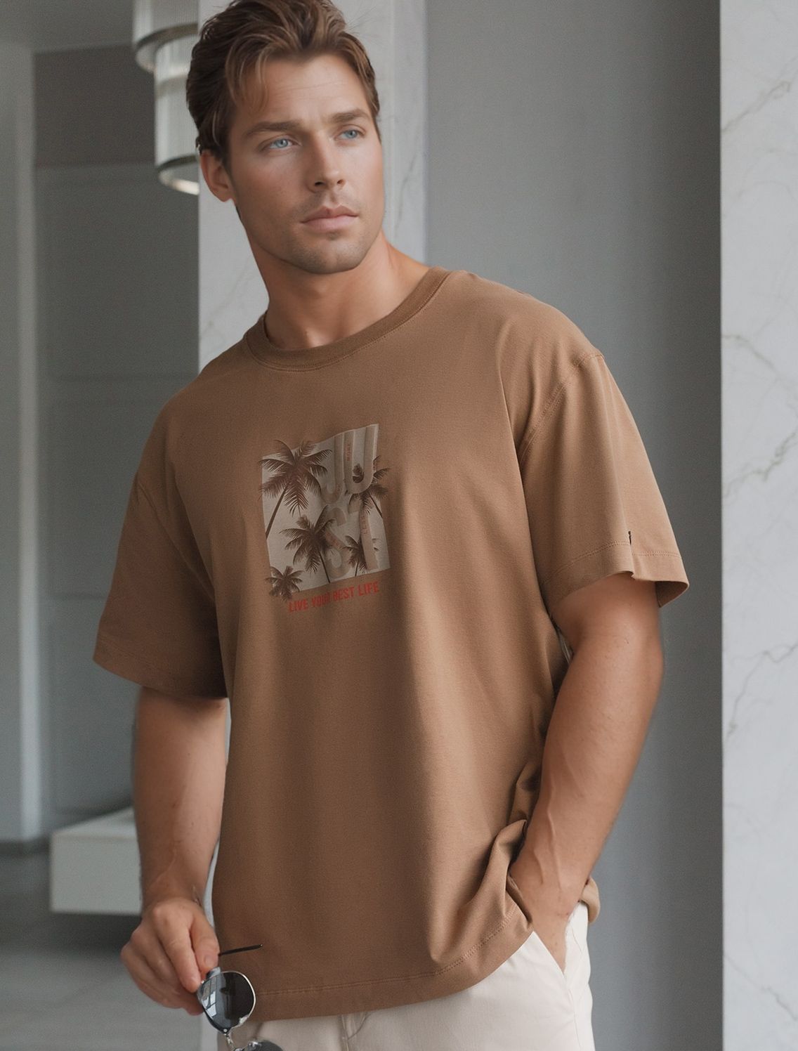 Свободная футболка с авторским принтом