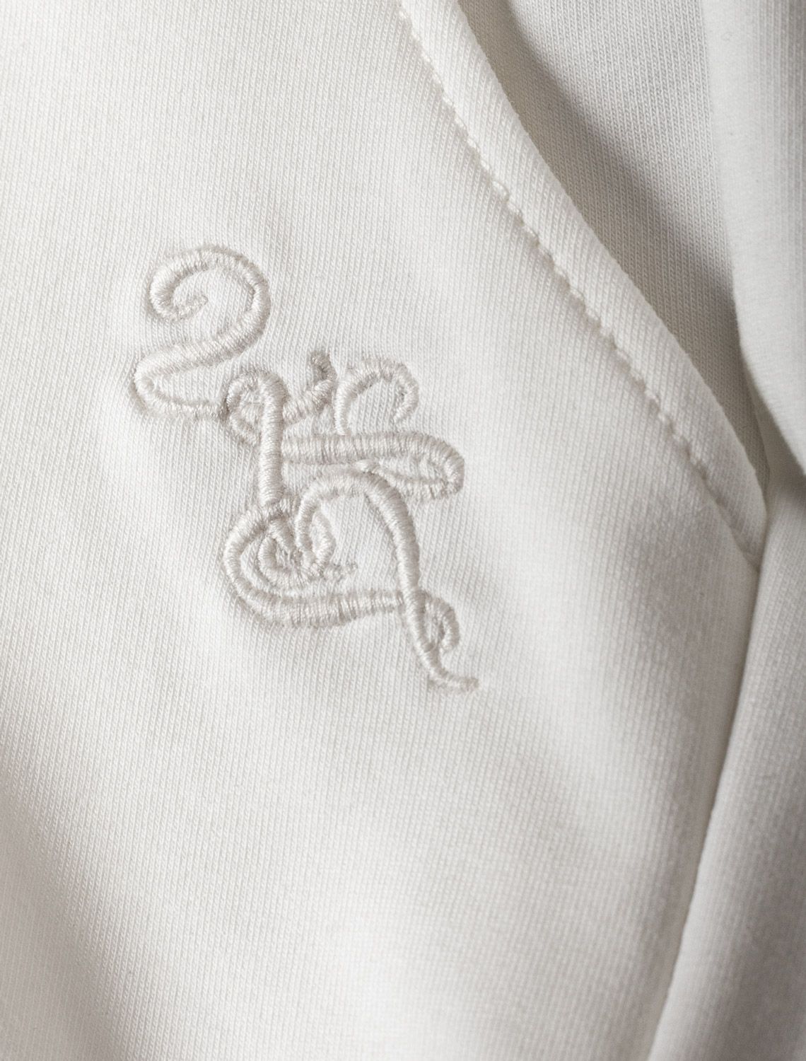 Шорты из тонкого премиального футера с эластаном D48.010 белый