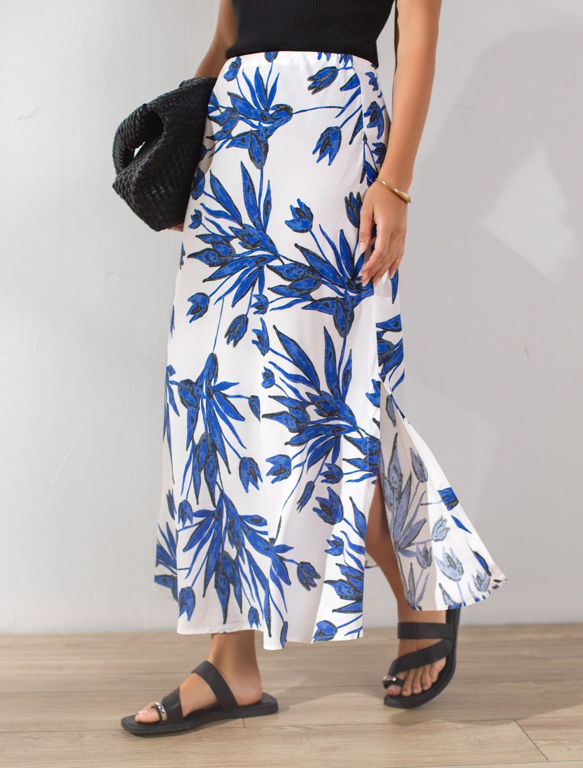 Юбка из вискозы с лиоцеллом D26.195 синий-белый