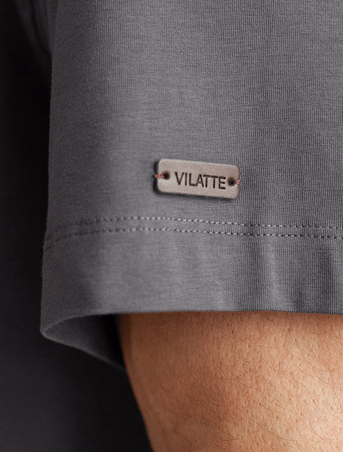 Свободная футболка с авторским принтом U49.048 серый_revival