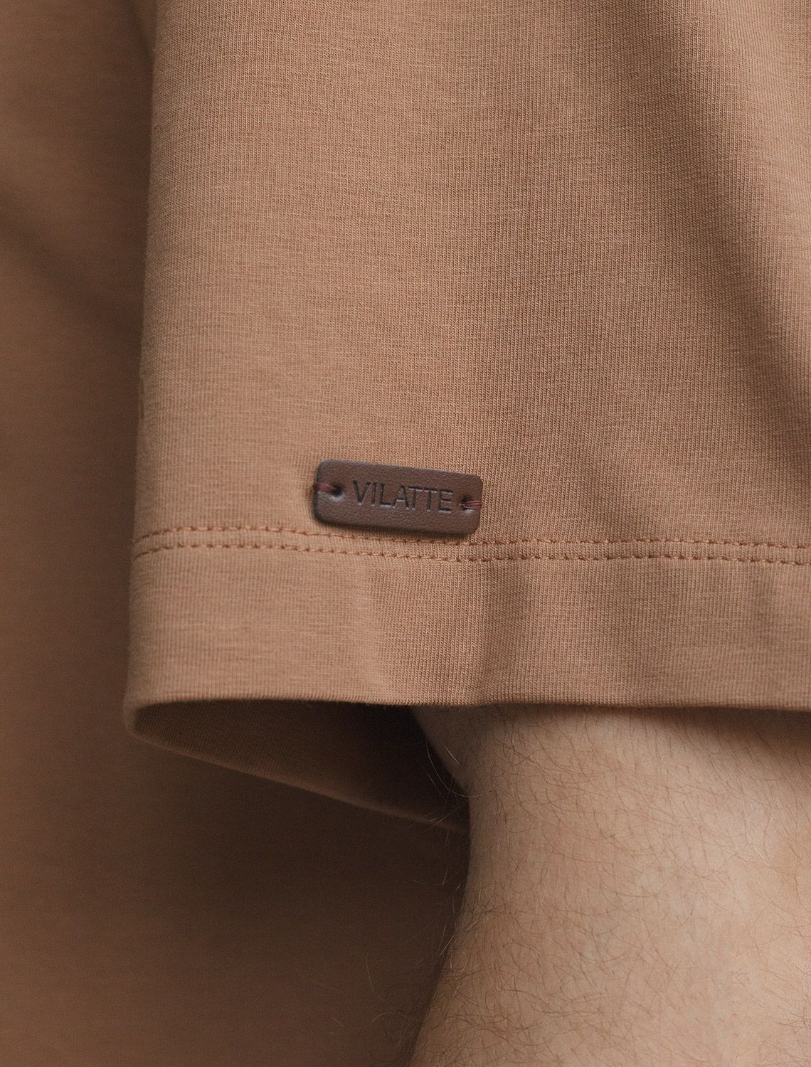 Свободная футболка с авторским принтом U49.048 коричневый_just