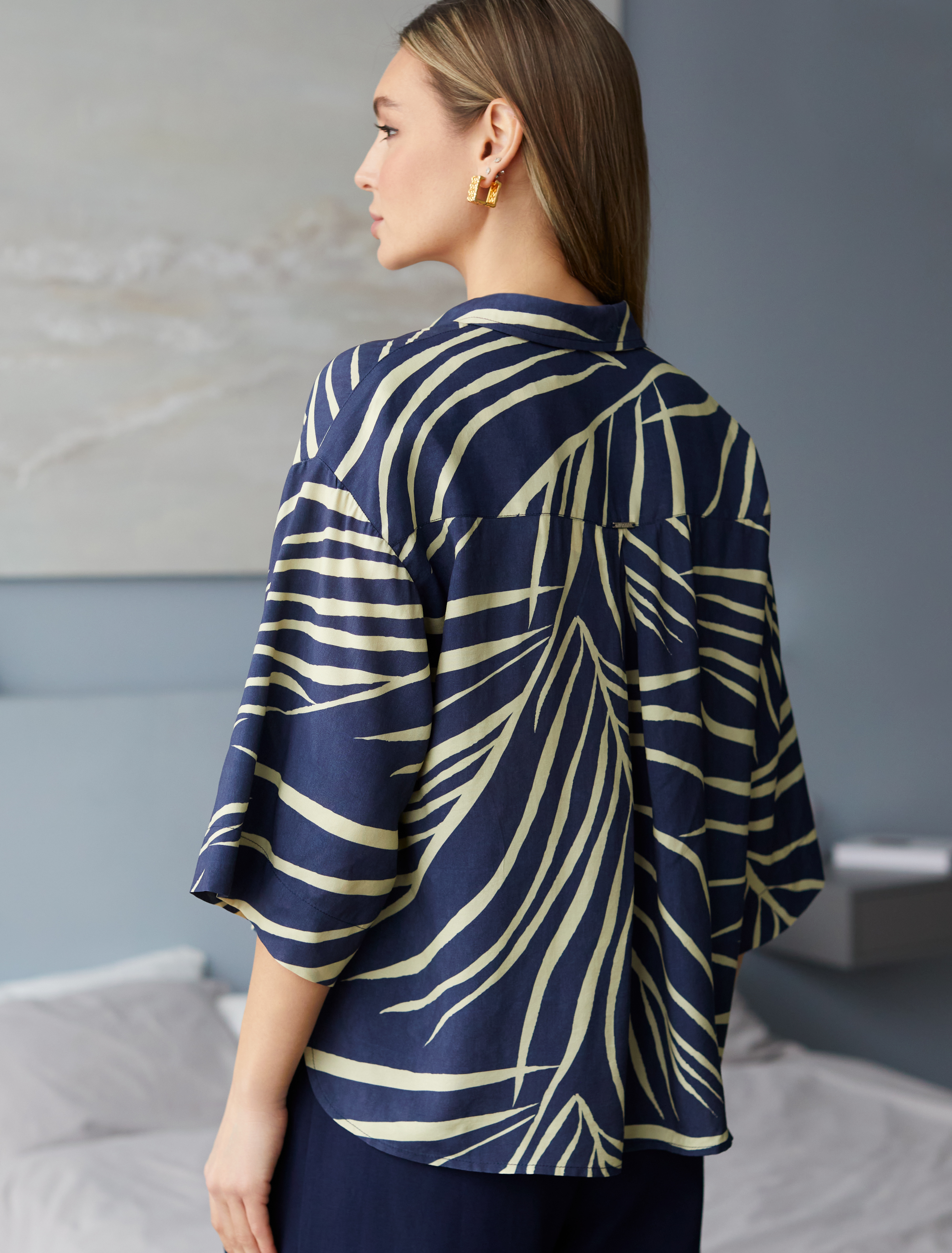 Блузка из вискозы с лиоцеллом D29.263 темно-синий