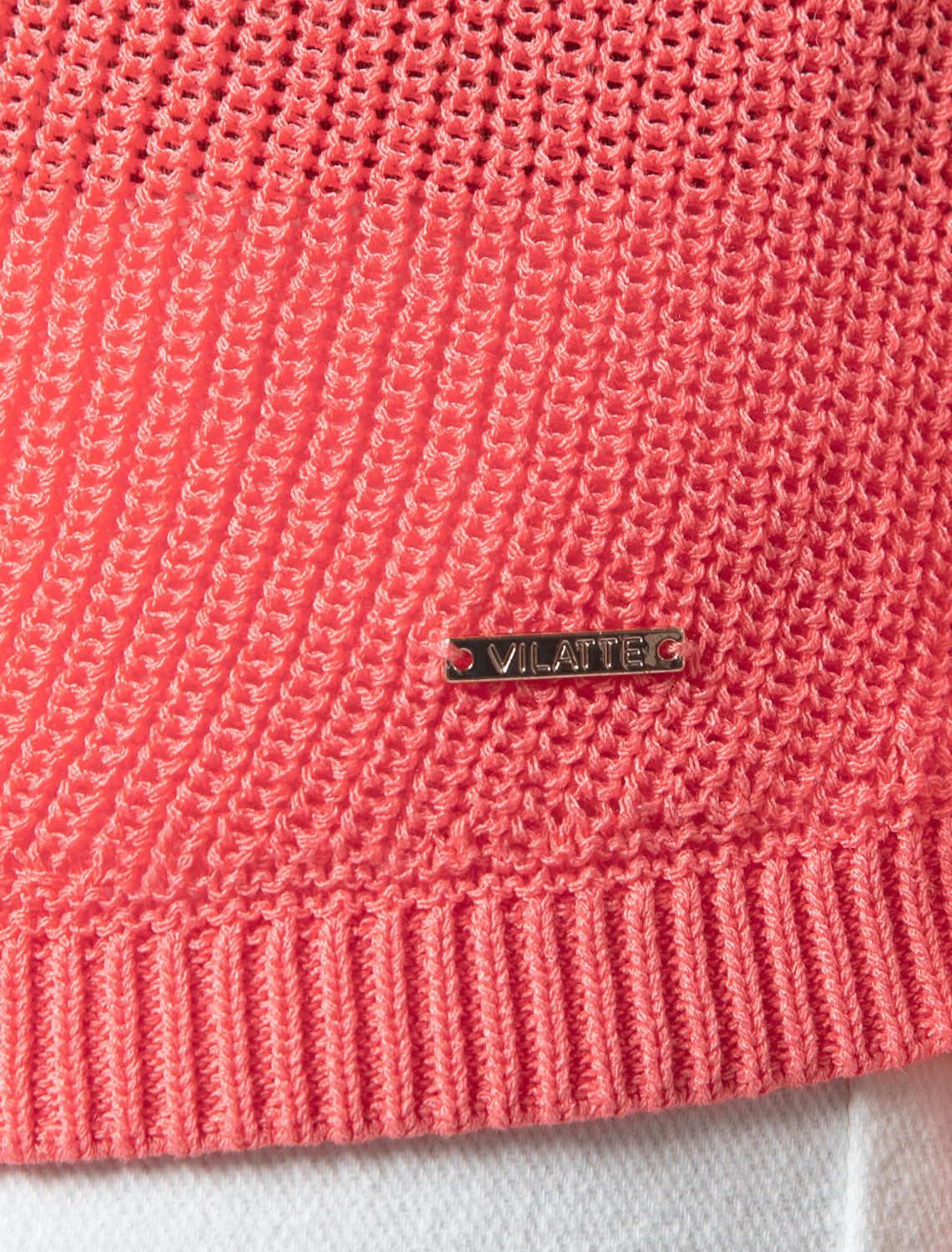 Ст.цена 1990р Джемпер из гладкой вискозы с лиоцеллом D33.008 коралл