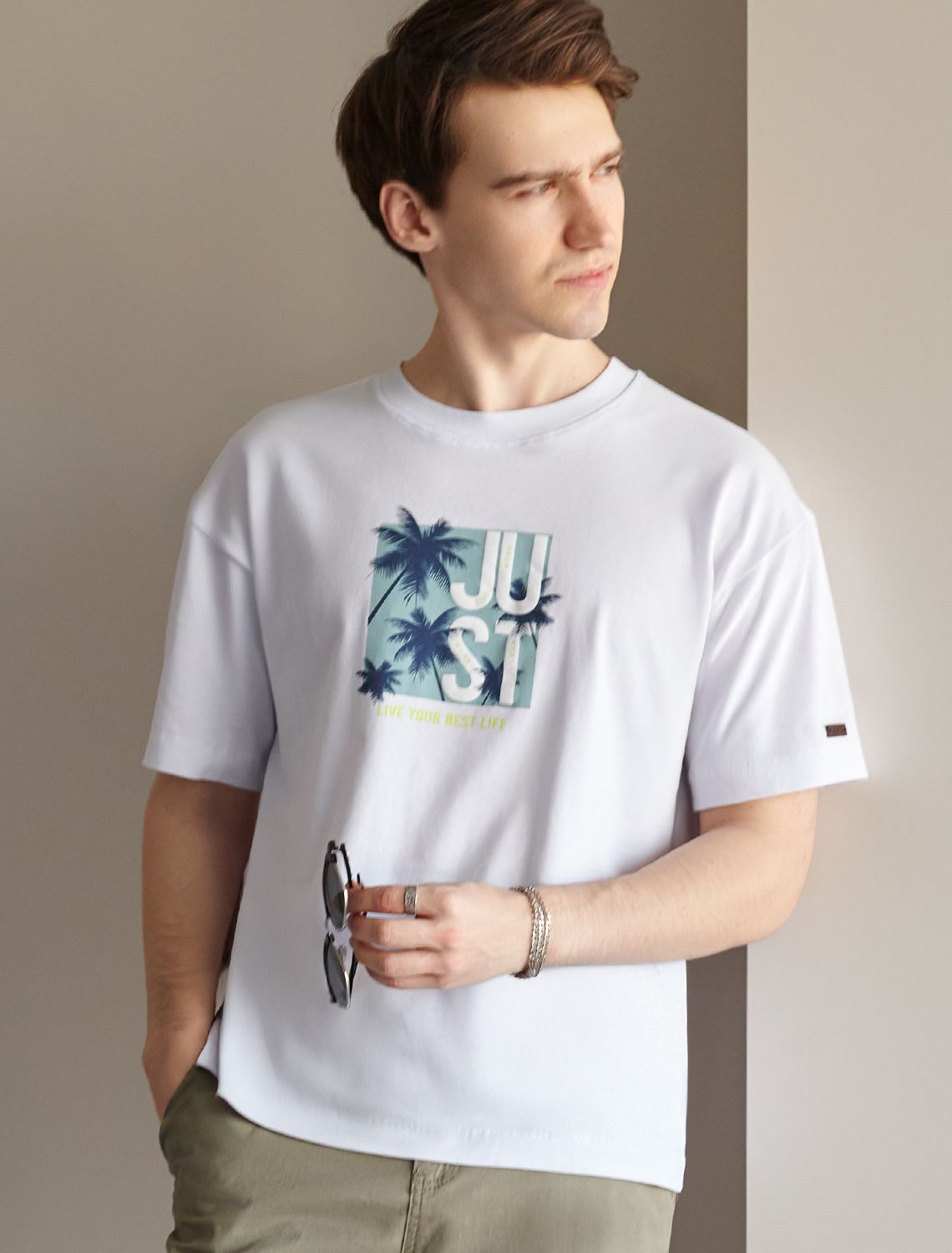 Свободная футболка с авторским принтом U49.048 белый_just