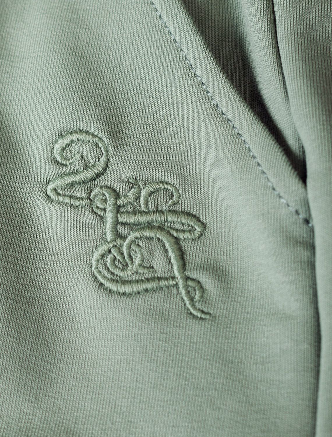 Шорты из тонкого премиального футера с эластаном D48.010 св.оливковый