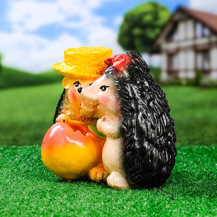 Садовая фигура из гипса «Ёжики признание в любви», 29×22 см