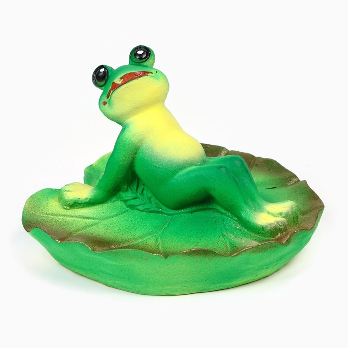 Садовая фигура из полистоуна «Лягушка загорает», 15×10 см