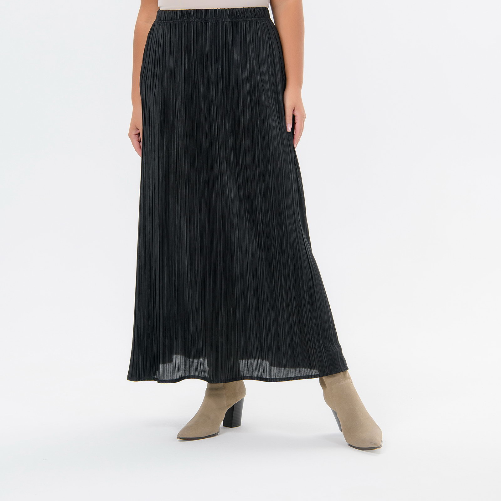 Юбка А - силуэта из плиссированной ткани черного цвета *