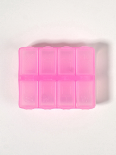 Таблетница, английские буквы, 7,4 × 6,2 × 2,1 см, 8 секций, цвет МИКС