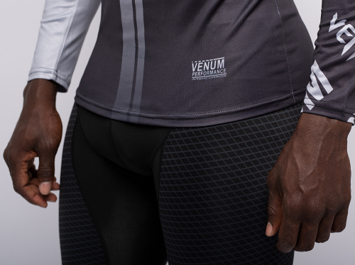 Рашгард Venum