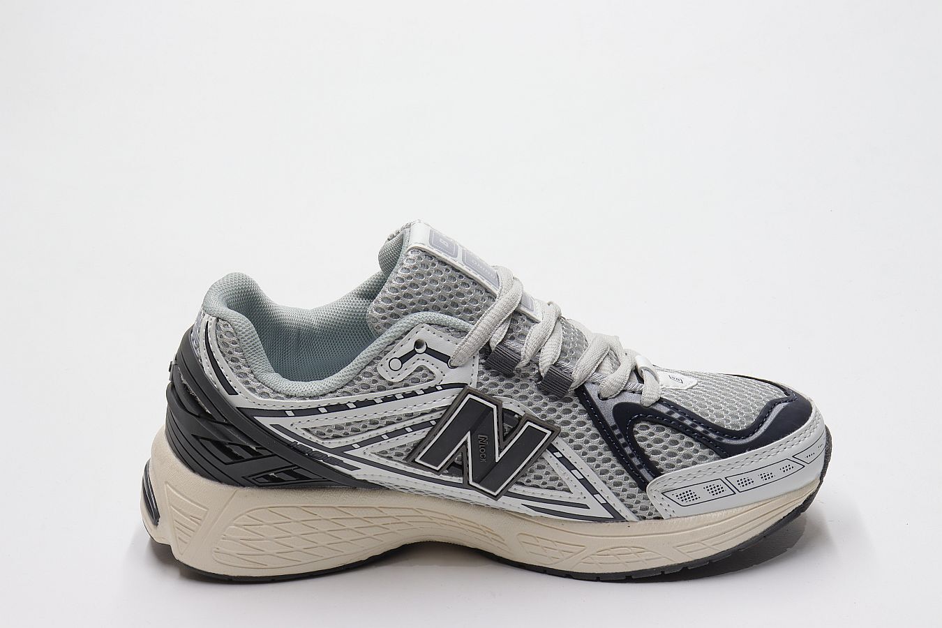 СКИДКА!Цена была 1990р.Кроссовки NB (36-41)р. / шт. 016-5