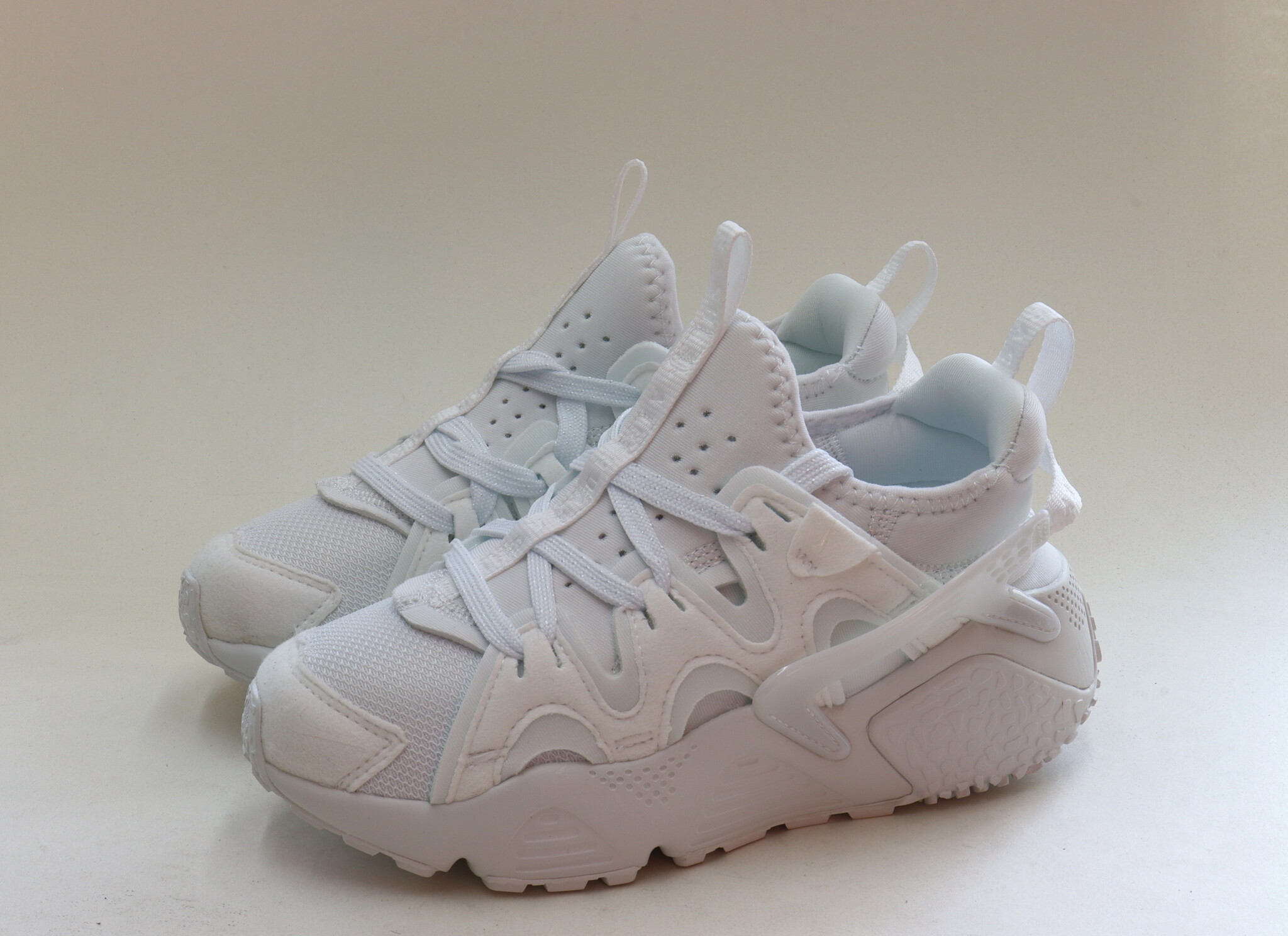 Цена была 1656р.Кроссовки Nike Air Huarache Craft (36-41)р. / шт.