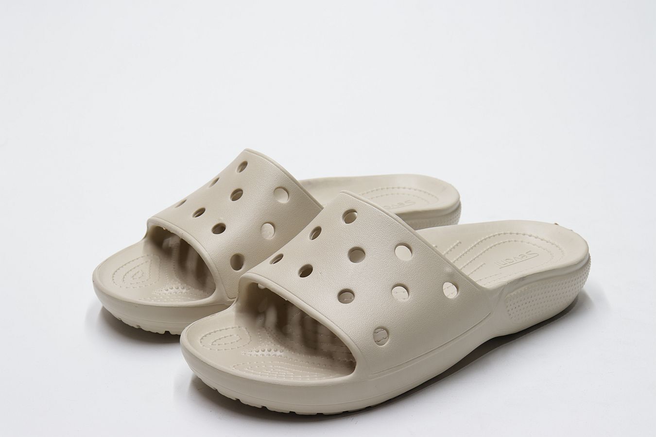 Цена была552р.Сабо (35-41)р. / шт. 2402/4