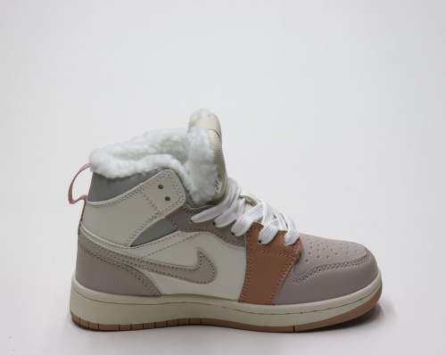 Цена была 1483р.Кроссовки Nike Air Jordan 1 Mid (31-36)р. / шт.