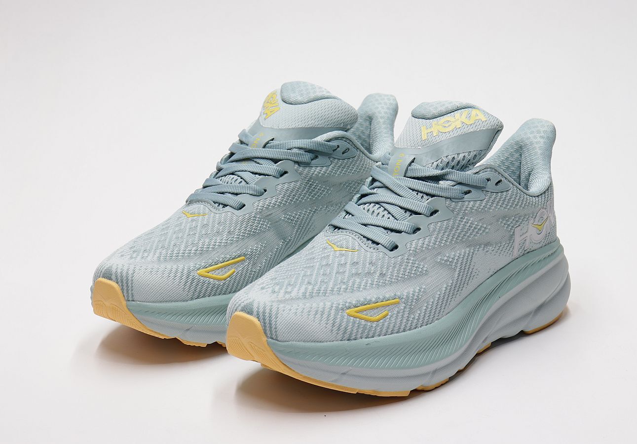 Цена была 1863р.Кроссовки Hoka Clifton 9 (36-41)р. / шт. 375/167