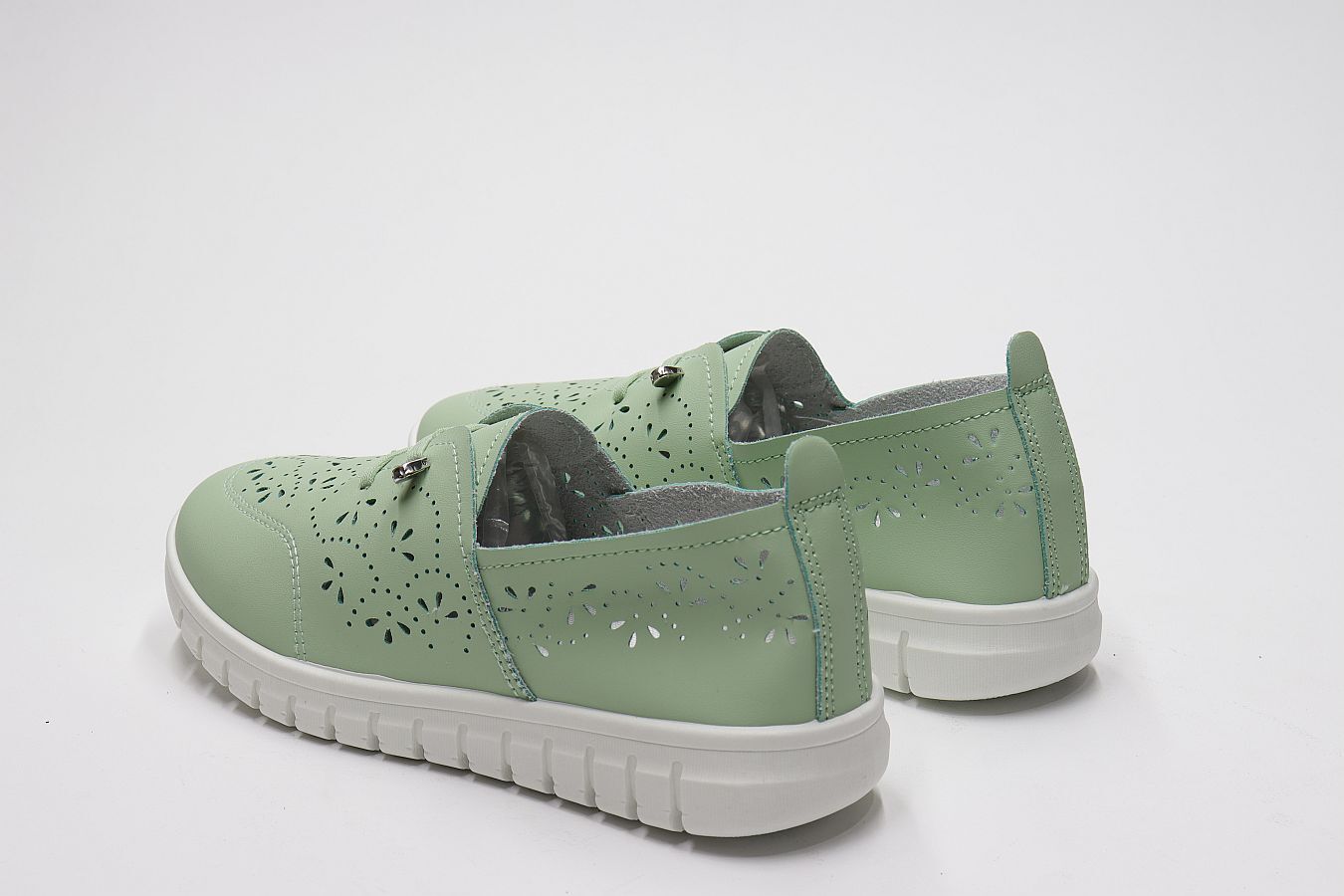 СКИДКА!Цена была 752р.Кеды (36-41)р. / шт. / 201-13