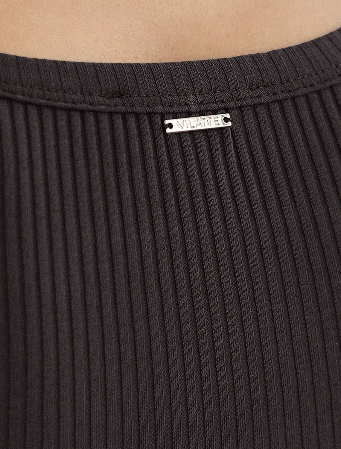 Футболка из трикотажа в широкий рубчик D49.064 черный