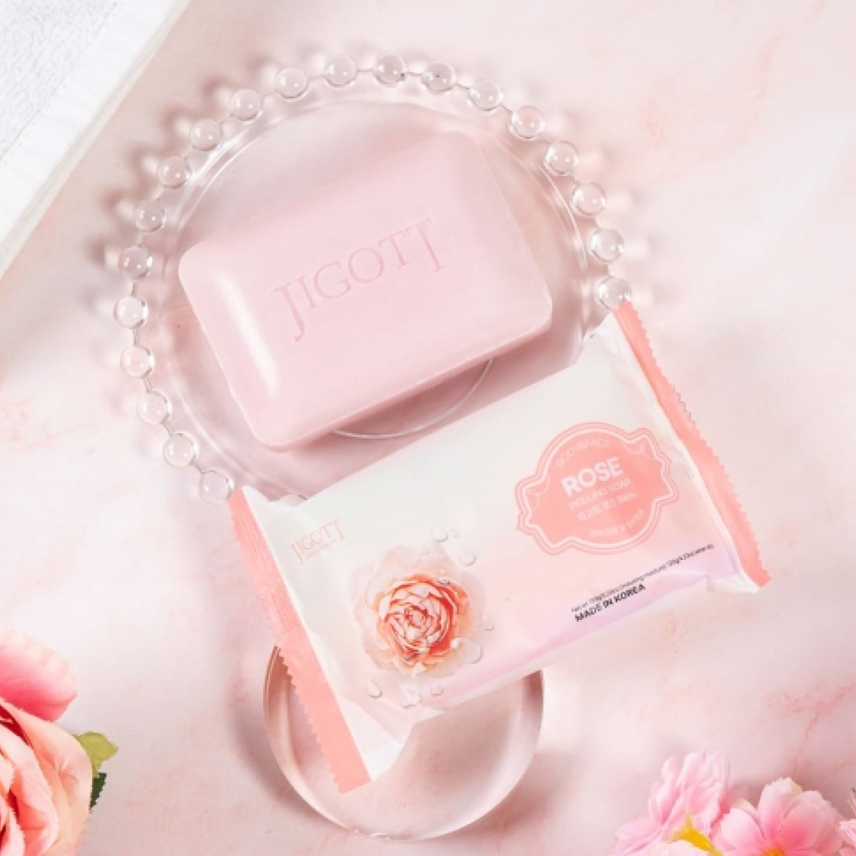 Jigott Мыло-скраб для лица и тела с экстрактом розы / Rose Scrub Soap, 150 г