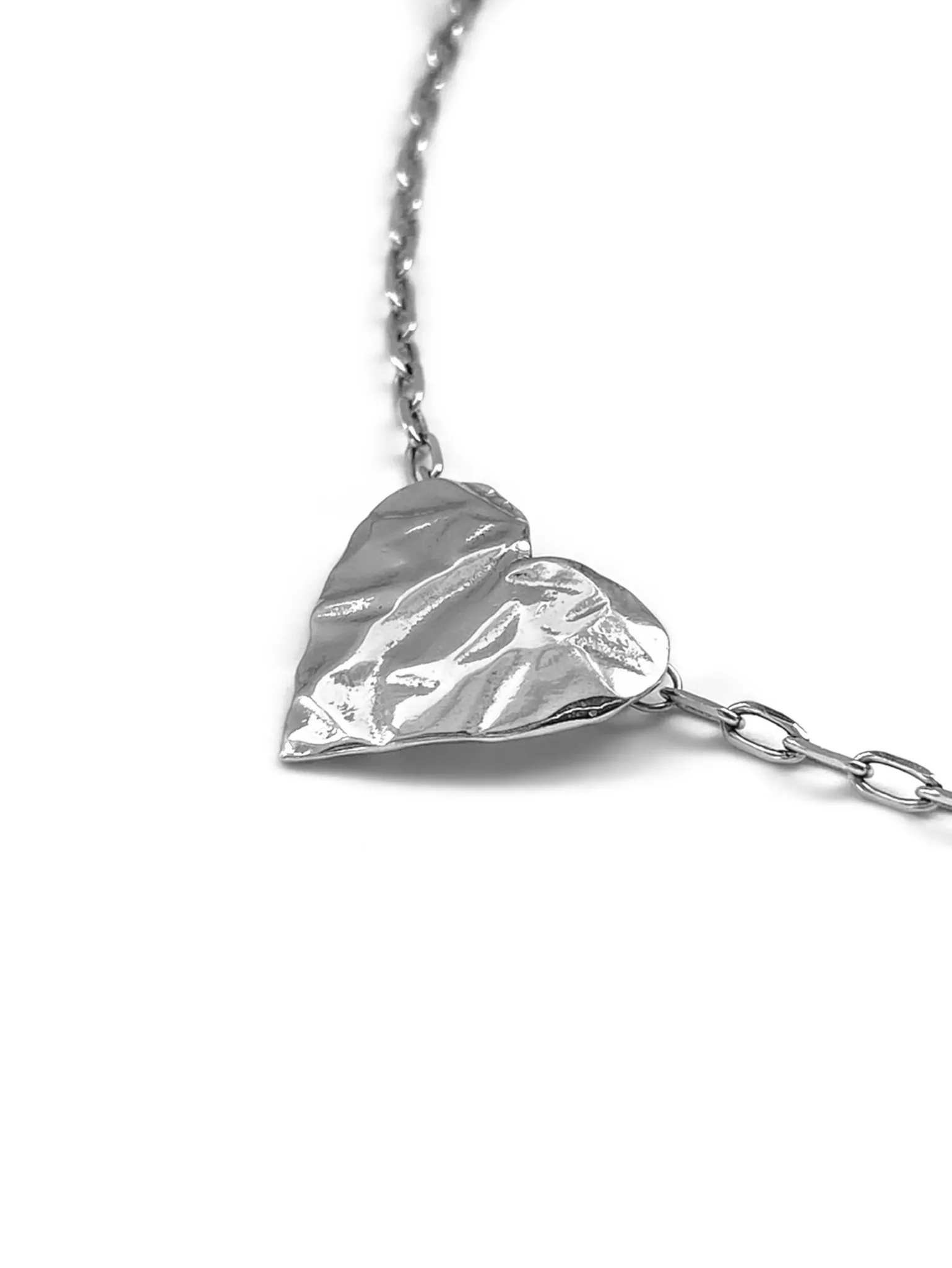 Серебряное колье сердце