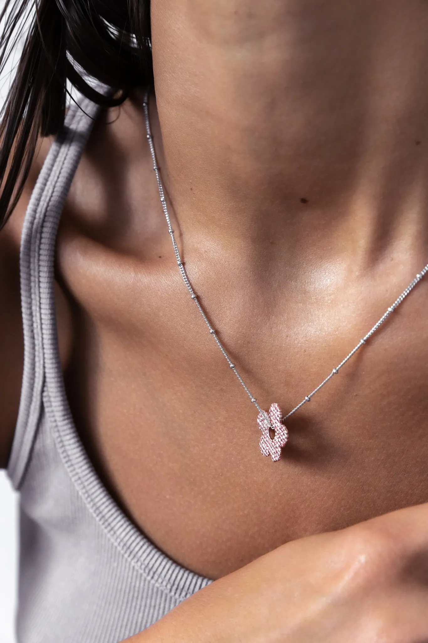 Серебряная основа для серьги и цепи «Вышивка» pink