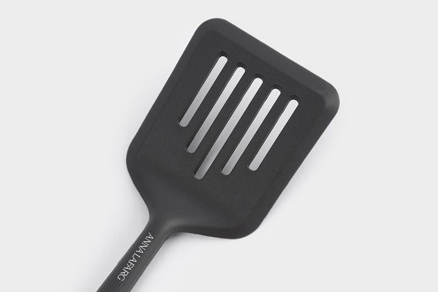 Лопатка с прорезями, 32 см, силикон, графитовая, Streak, 63422