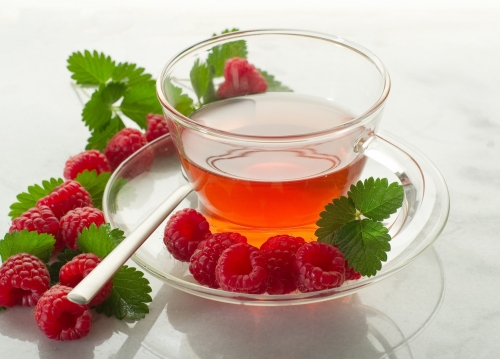 ЗЕЛЁНЫЙ ВИНОГРАД (зелёный чай Оолонг, зелёный чай Сен Ча, изюм, лепестки подсолнуха, лепестки розы, натуральный ароматизатор 