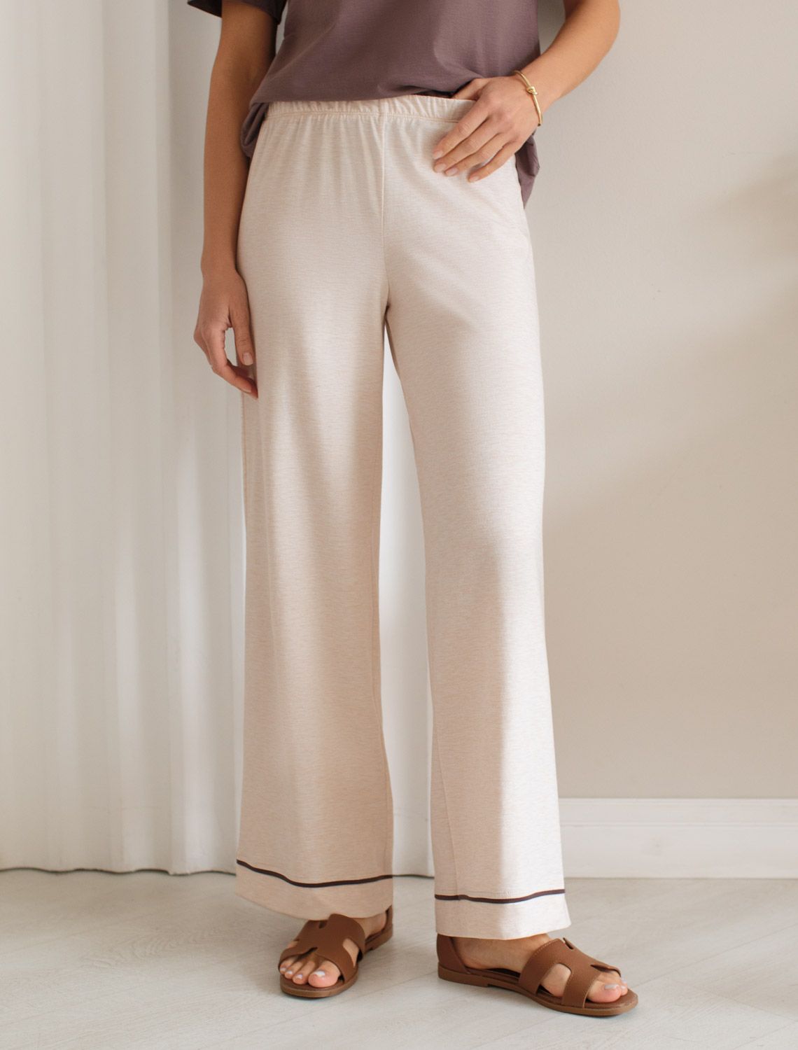 Прямые брюки из эластичного хлопка с контрастным кантом D44.120 бежевый меланж