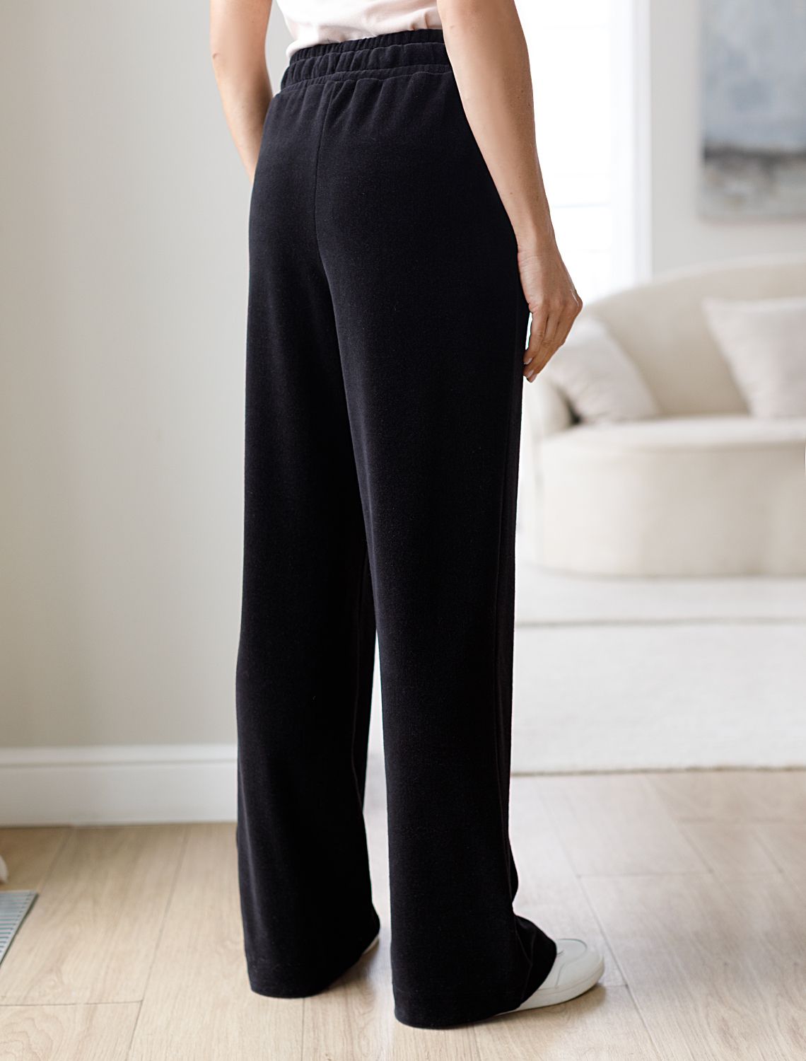 Прямые брюки из бархатистого велюра D44.117 черный