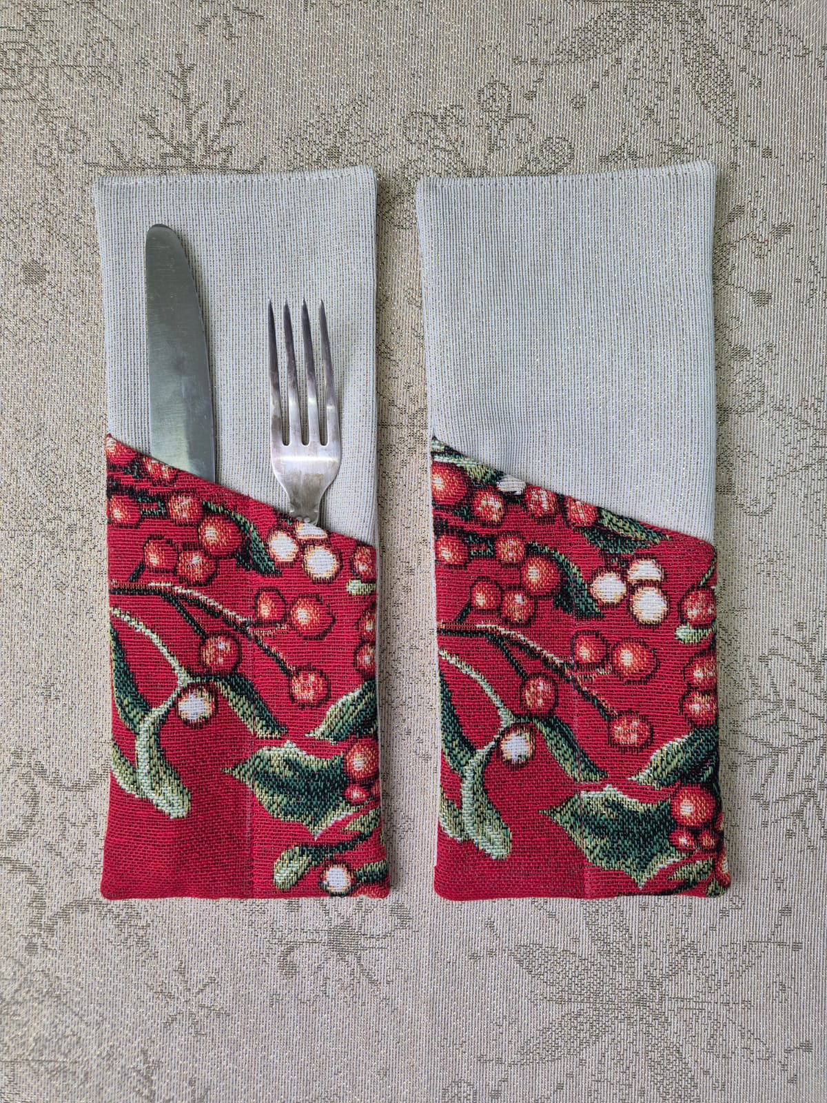 Конверт для Сервировки ( комплект 2 шт ) Рождественский венок Ягоды красный 2415537