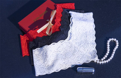 Стринги с мини-игрушкой вибрирующей Chilirose 4395 Panties