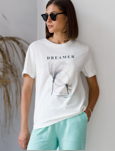 Футболка из премиального хлопка с авторским принтом D49.983 белый_dreamer
