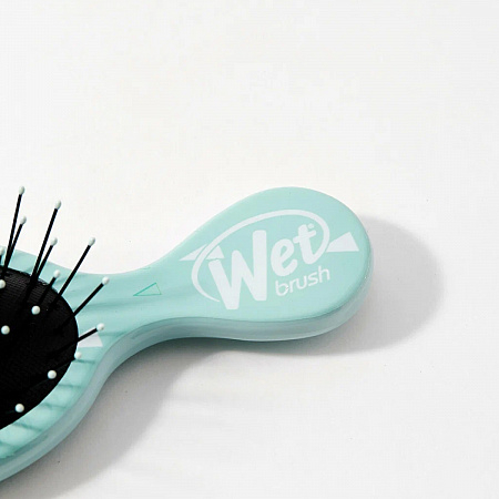 Wet Brush Расческа для спутанных волос мини / Holiday Joy Mini Detangler Holiday Couple BWR832MMWH