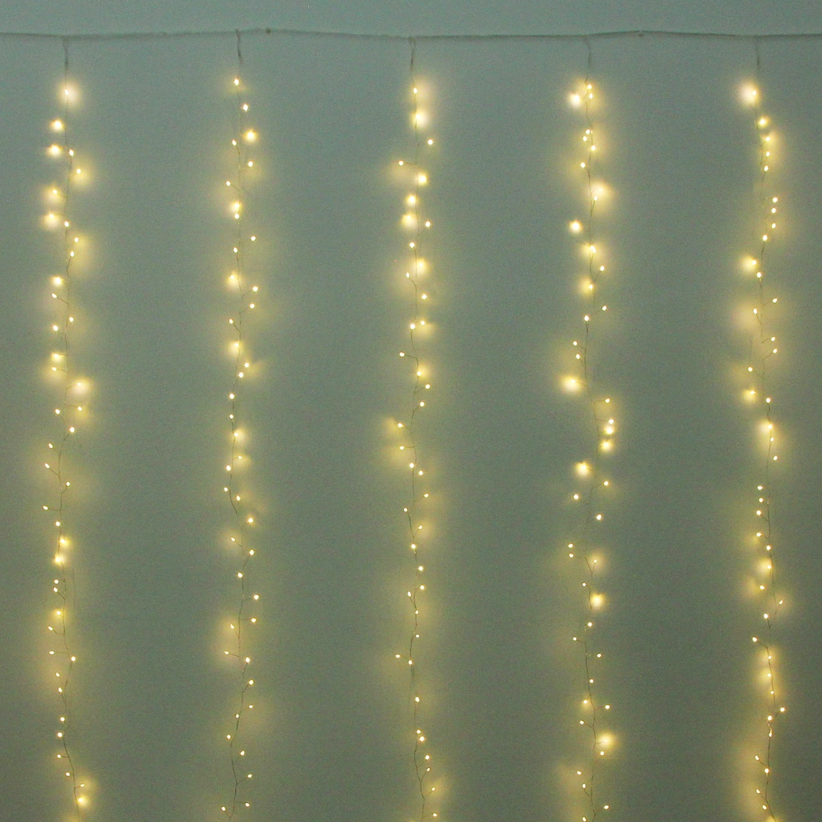 Гирлянда для дома ЗАНАВЕС 3м*3м 900 ламп LED