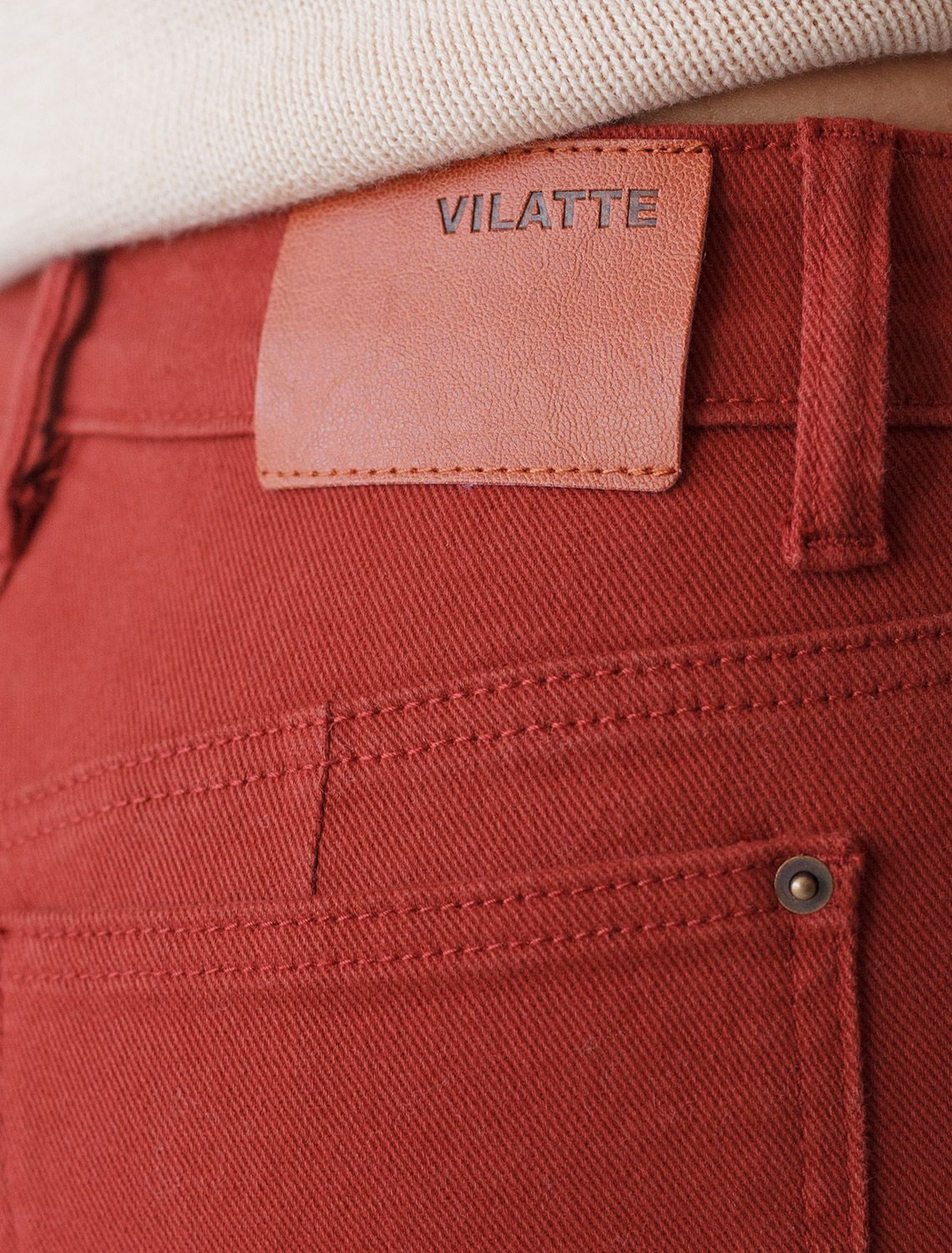 Джинсы из эластичного денима D24.229 кирпичный