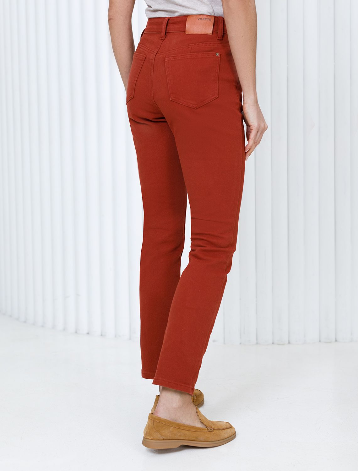 Джинсы из эластичного денима D24.229 кирпичный